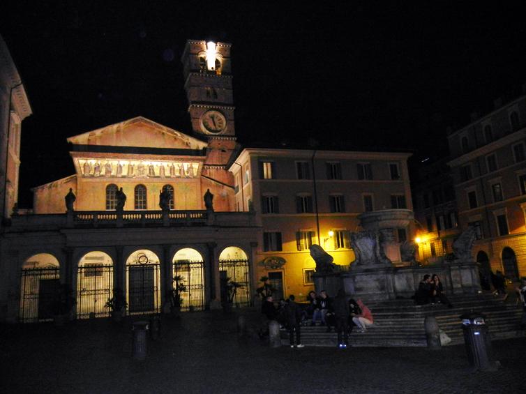 Piazza Santa Maria 1